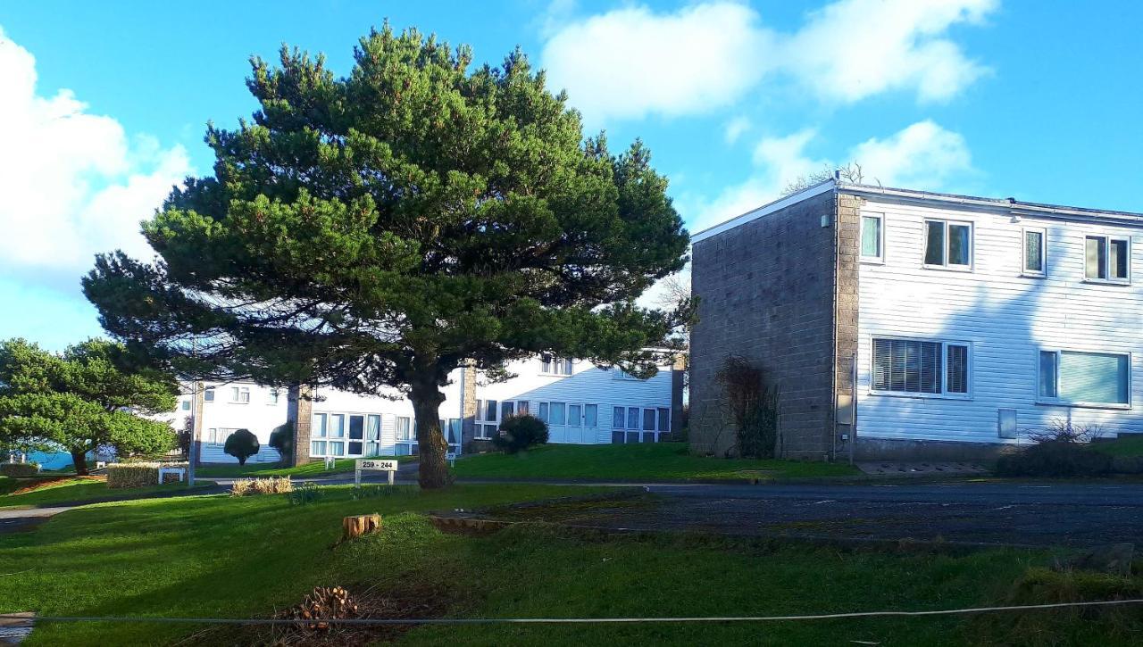 A Beach Holiday In Pembrokeshire Villa Exterior photo